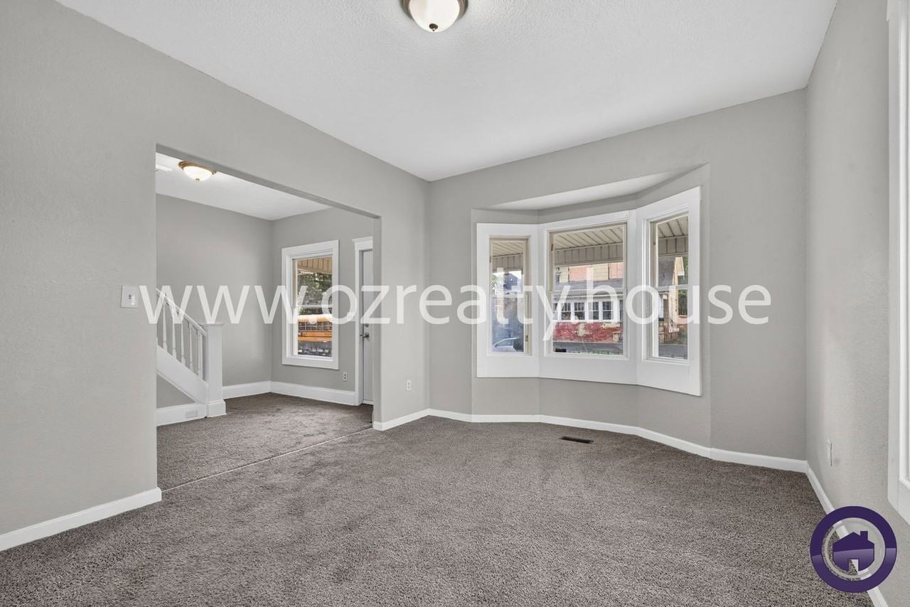 640 Nesslewood Ave - Photo 7 of 20