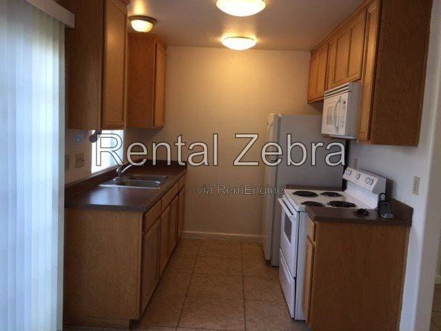 2935 Willowbrook Dr #A - Photo 3 of 10