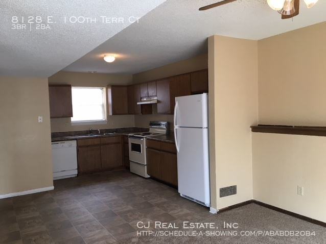 8128 E 100th Terrace Ct - Photo 4 of 11