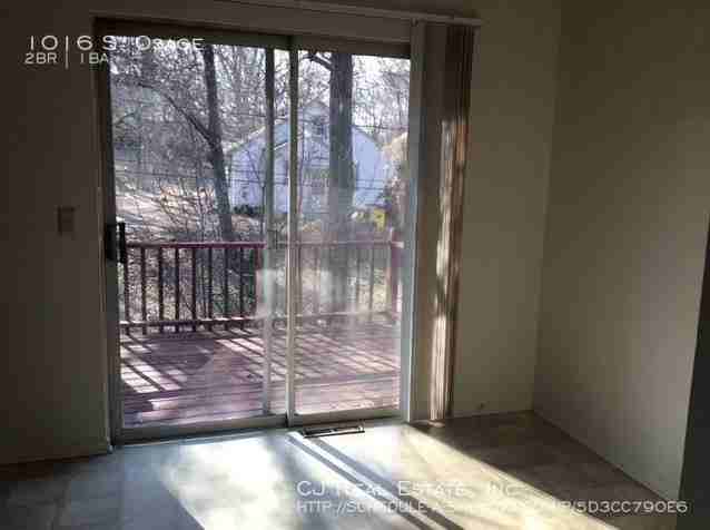 1016 S Osage St - Photo 7 of 10