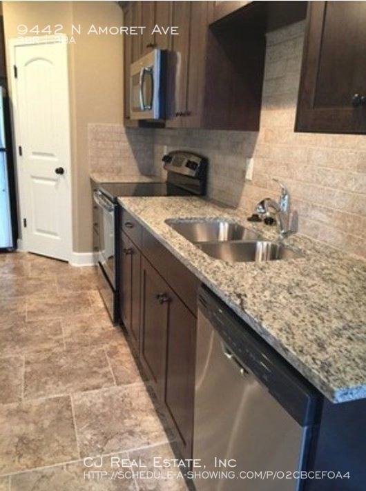9442 N Amoret Ave - Photo 4 of 9
