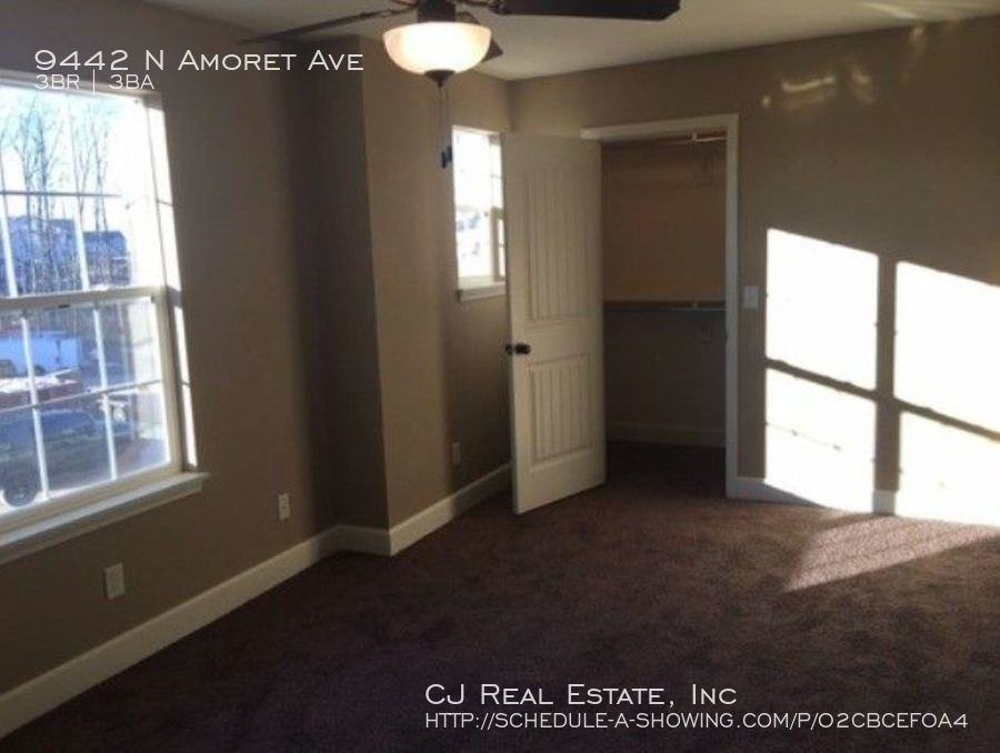 9442 N Amoret Ave - Photo 6 of 9