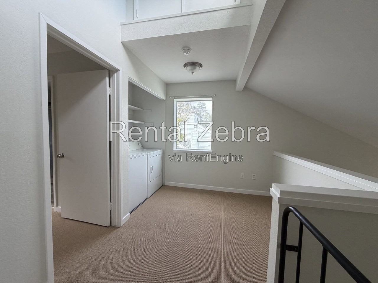 160 Courtyards E - Photo 5 of 12