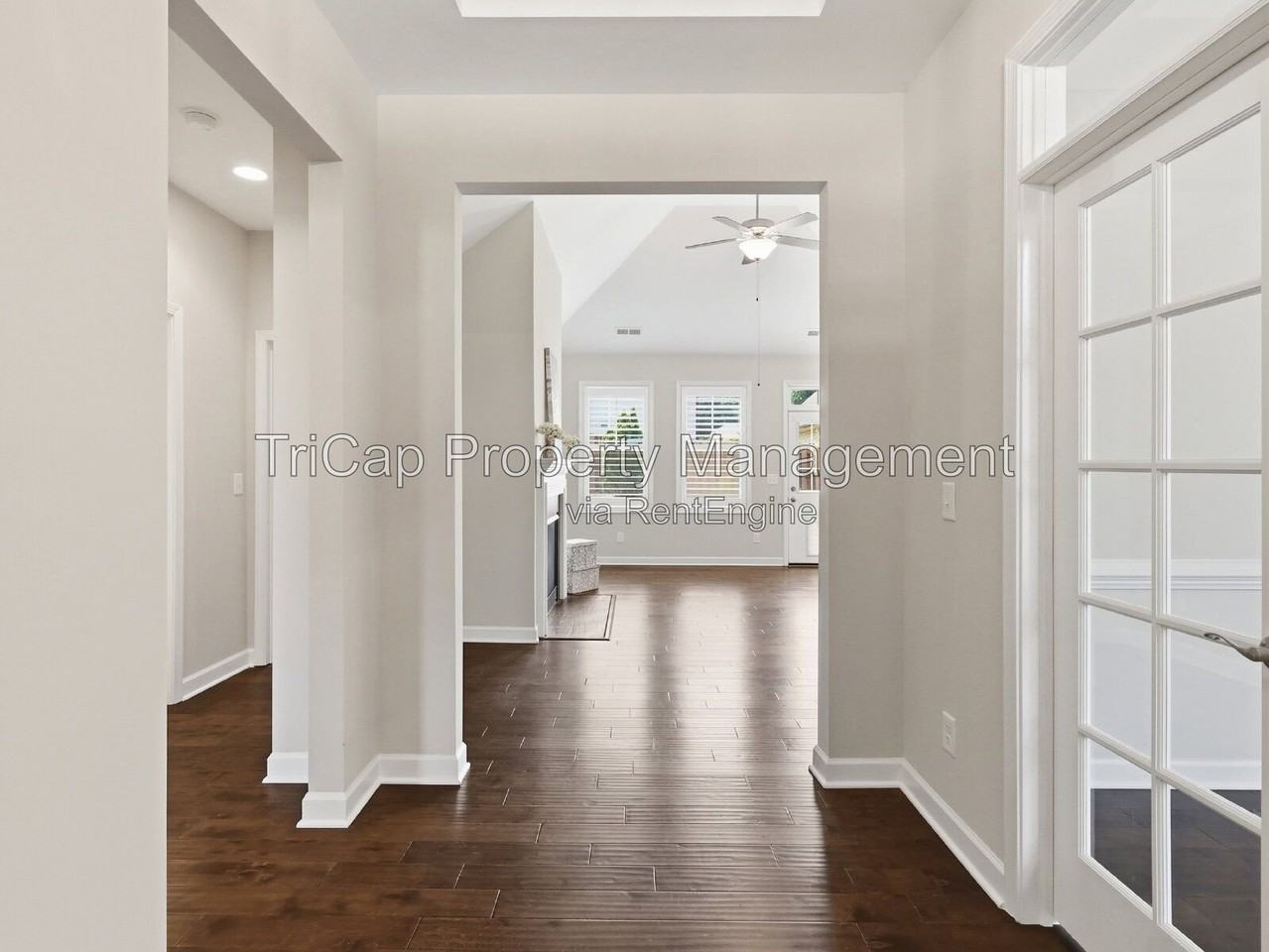 8029 Crookneck Dr - Photo 4 of 30