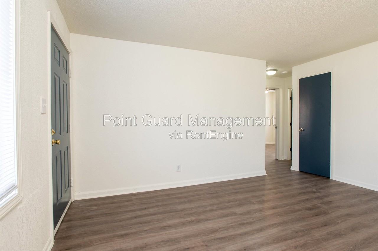 825 S Beverly Dr #825B - Photo 7 of 21