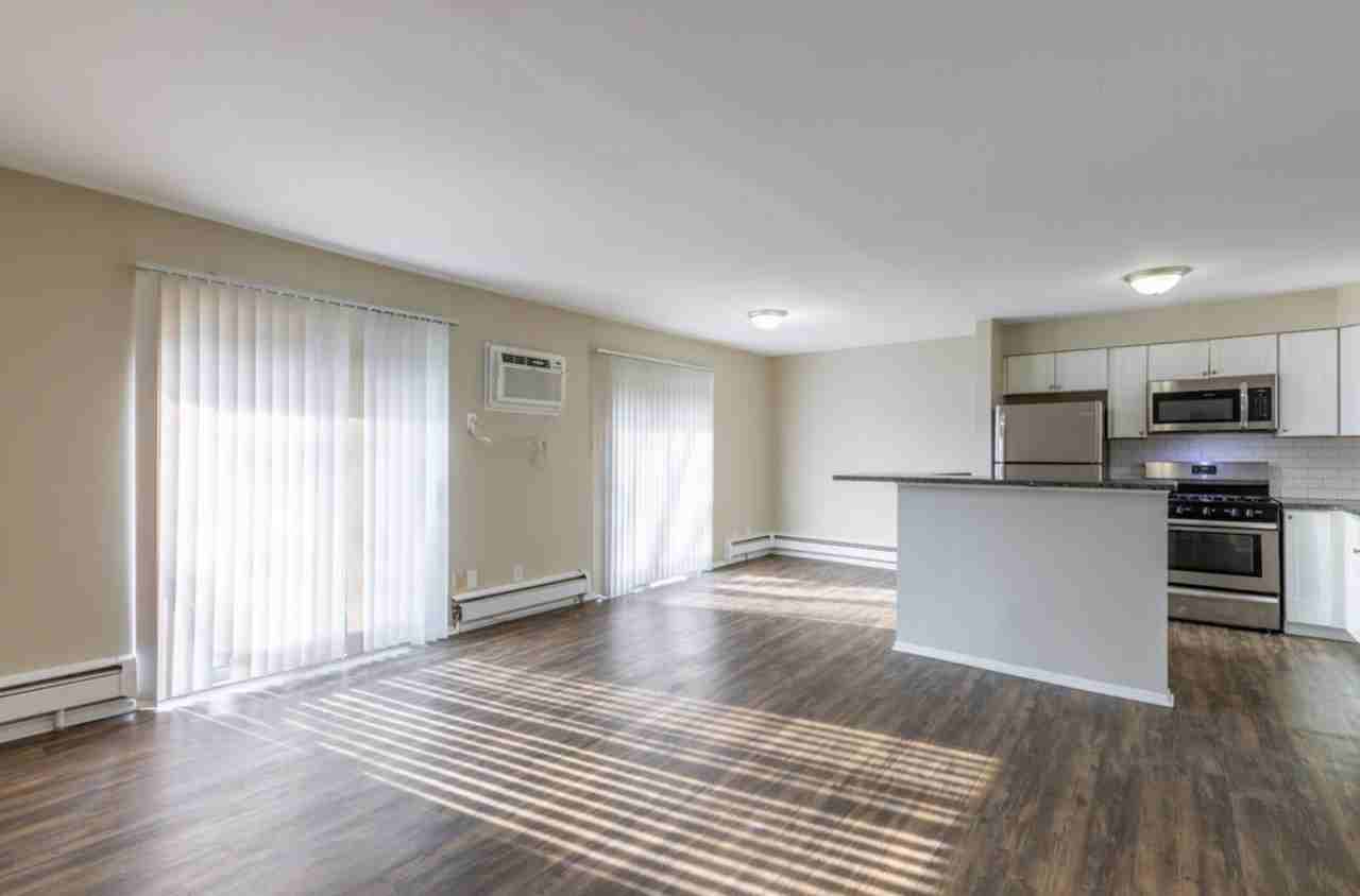 23700 W Warren St #7044 - Photo 4 of 8