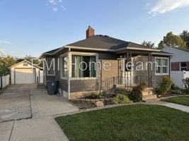featured image of 177 Country Club Dr