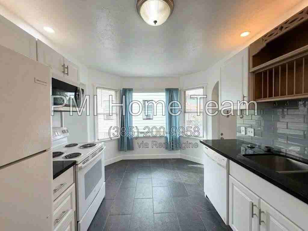 177 Country Club Dr - Photo 5 of 23