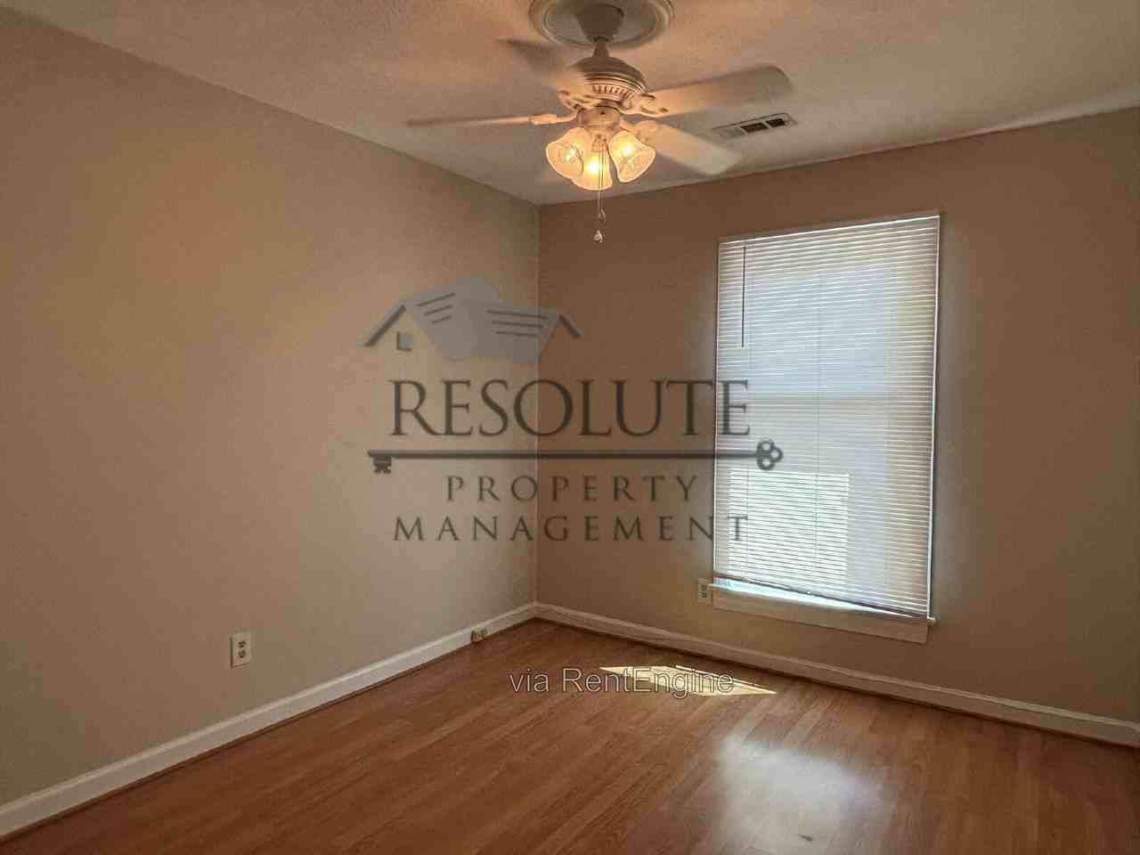 6123 Highcastle Ct - Photo 7 of 11