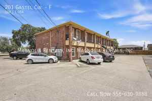 featured image of 201 Gastel Cir #F
