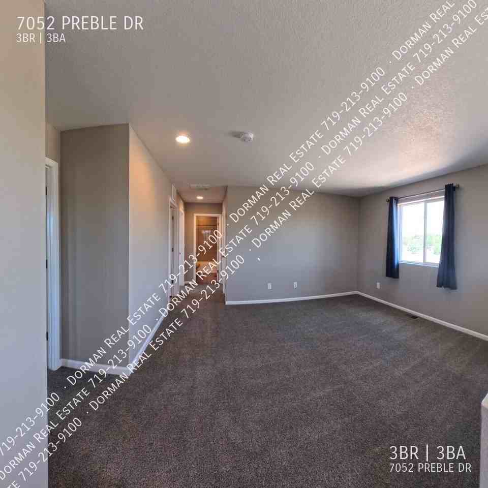 7052 Preble Dr - Photo 6 of 14