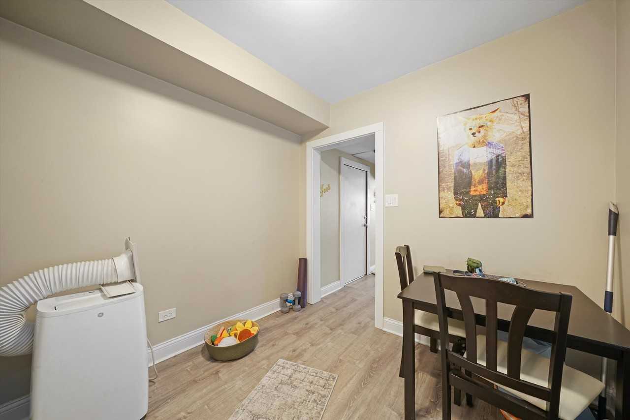 1923 Grove Ave #4 - Photo 6 of 15