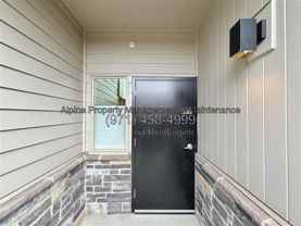 1524 Ne 40th Ave #102 - Photo 1 of 1