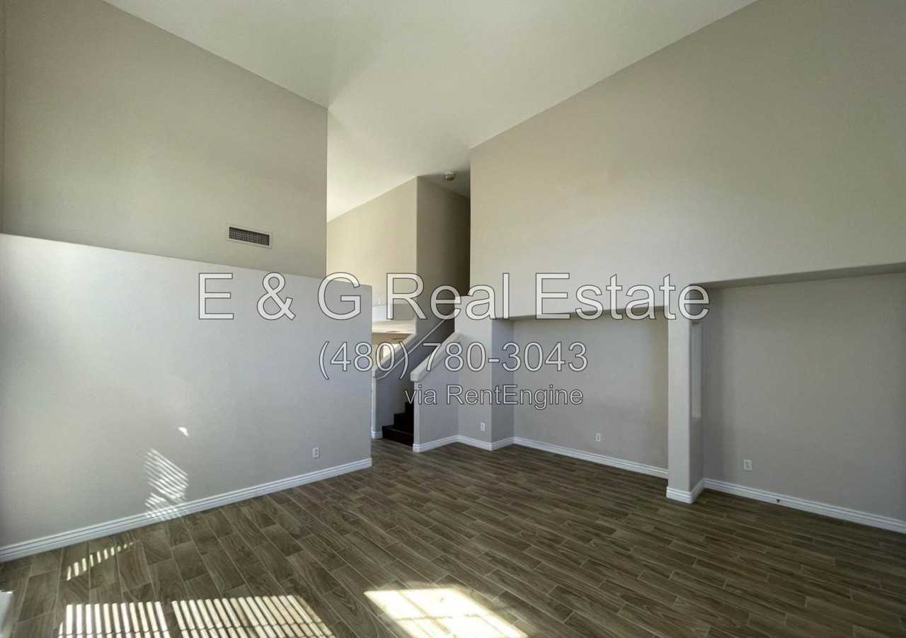 10925 W Kaler Dr - Photo 7 of 29