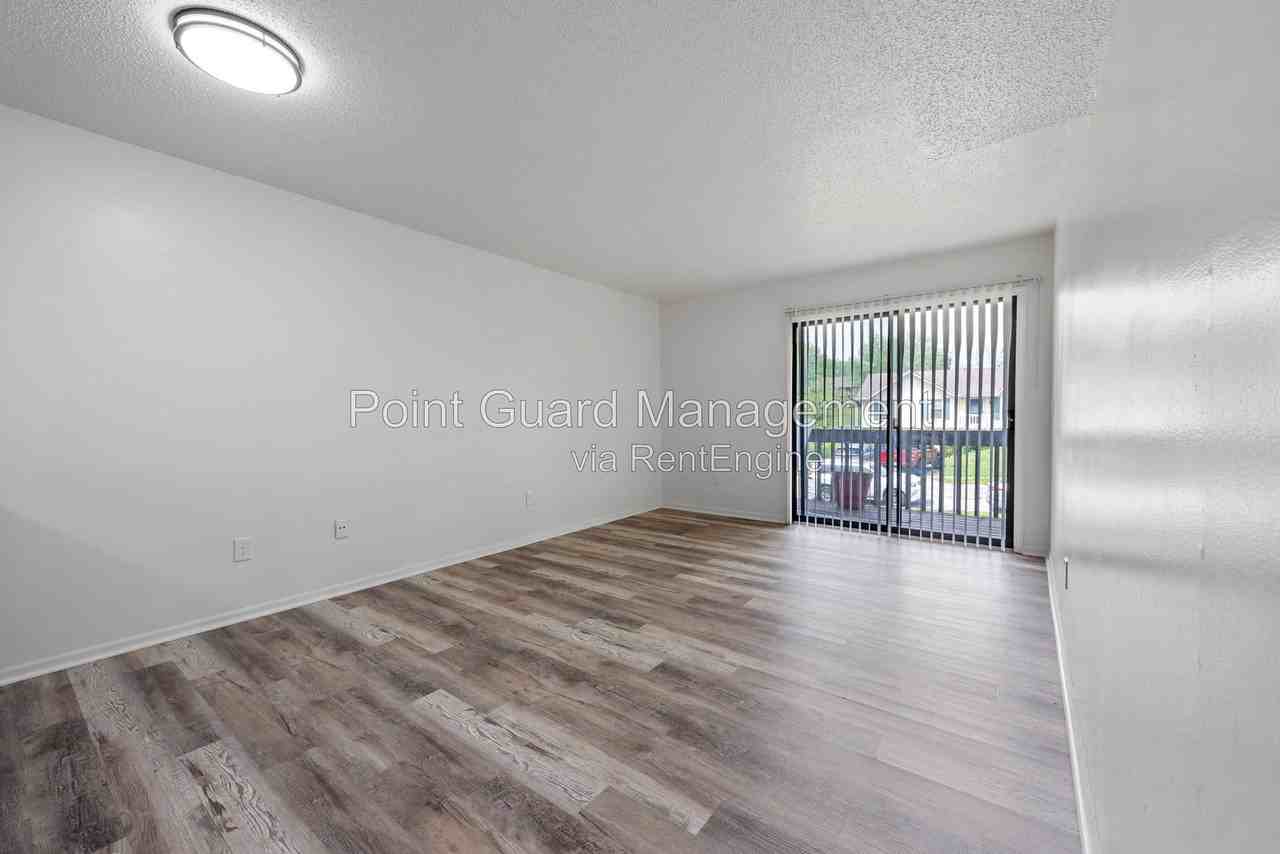 7001 N Chas Dr #D - Photo 4 of 25