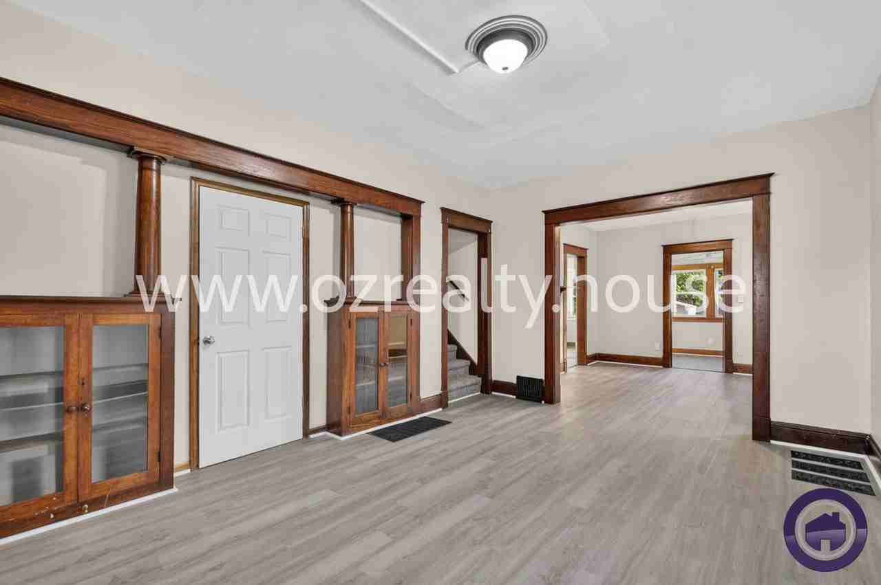 239 Licking St - Photo 2 of 24
