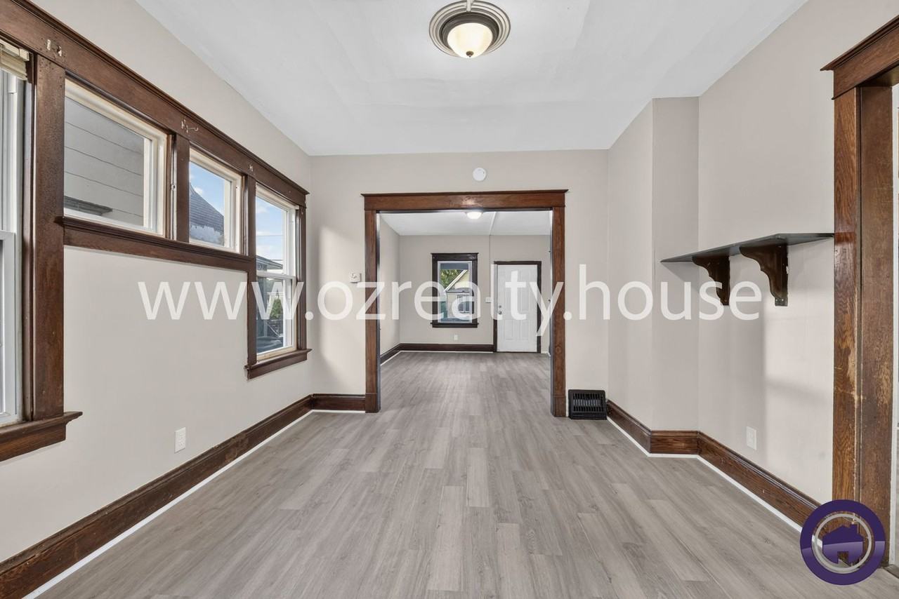 239 Licking St - Photo 6 of 24