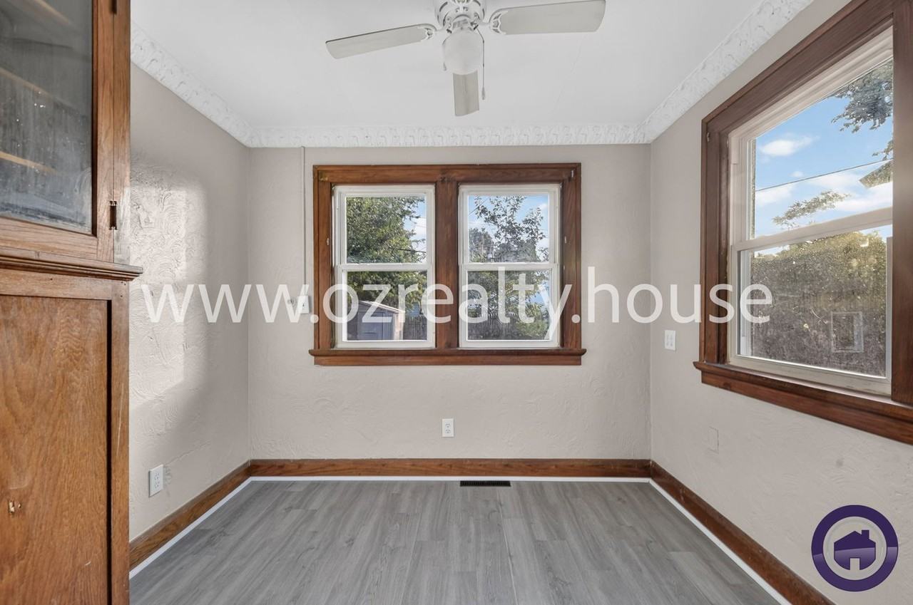 239 Licking St - Photo 7 of 24