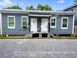 featured image of 612 E Duffy Ln