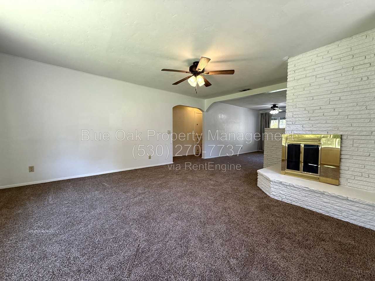 2040 Humboldt Rd - Photo 2 of 15