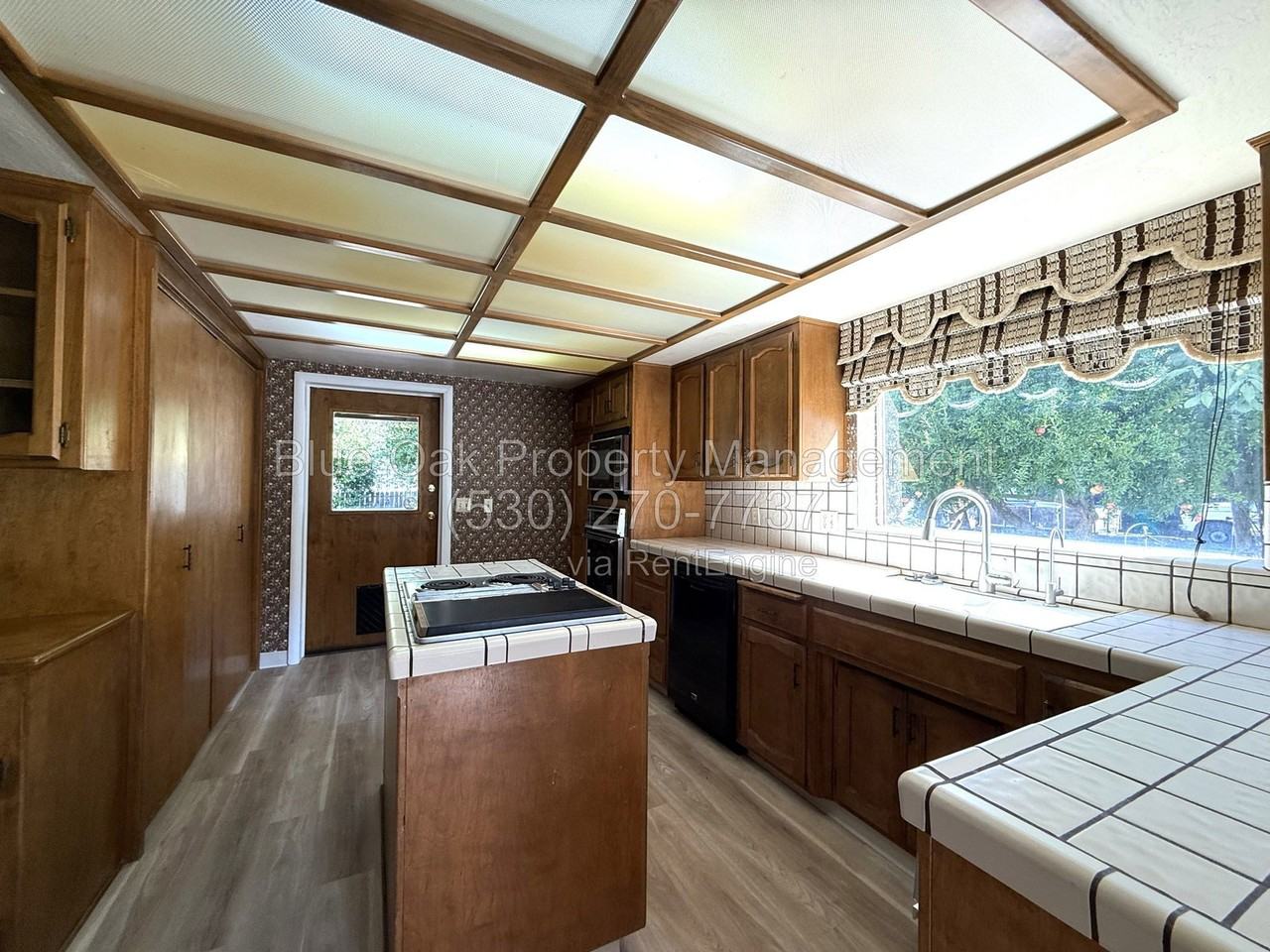 2040 Humboldt Rd - Photo 5 of 15