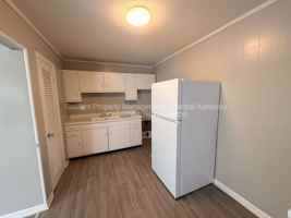 featured image of 1708 Jennifer Rd #D7