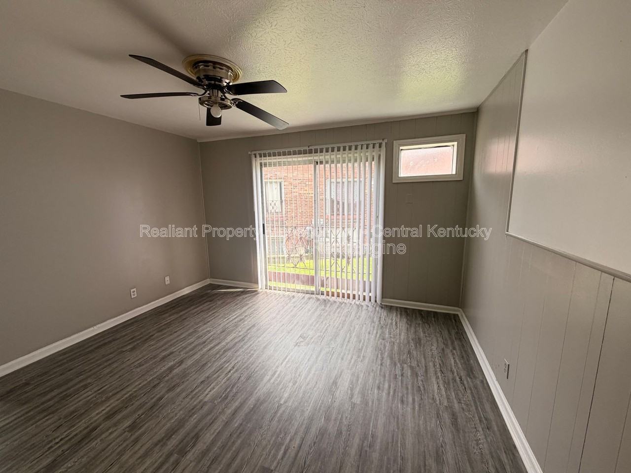 1708 Jennifer Rd #D7 - Photo 4 of 31