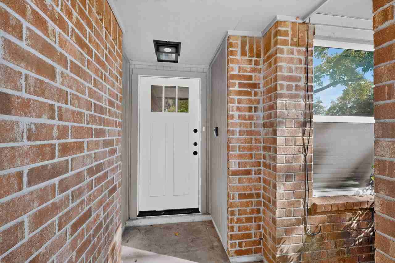 7809 Cornell Dr - Photo 7 of 47