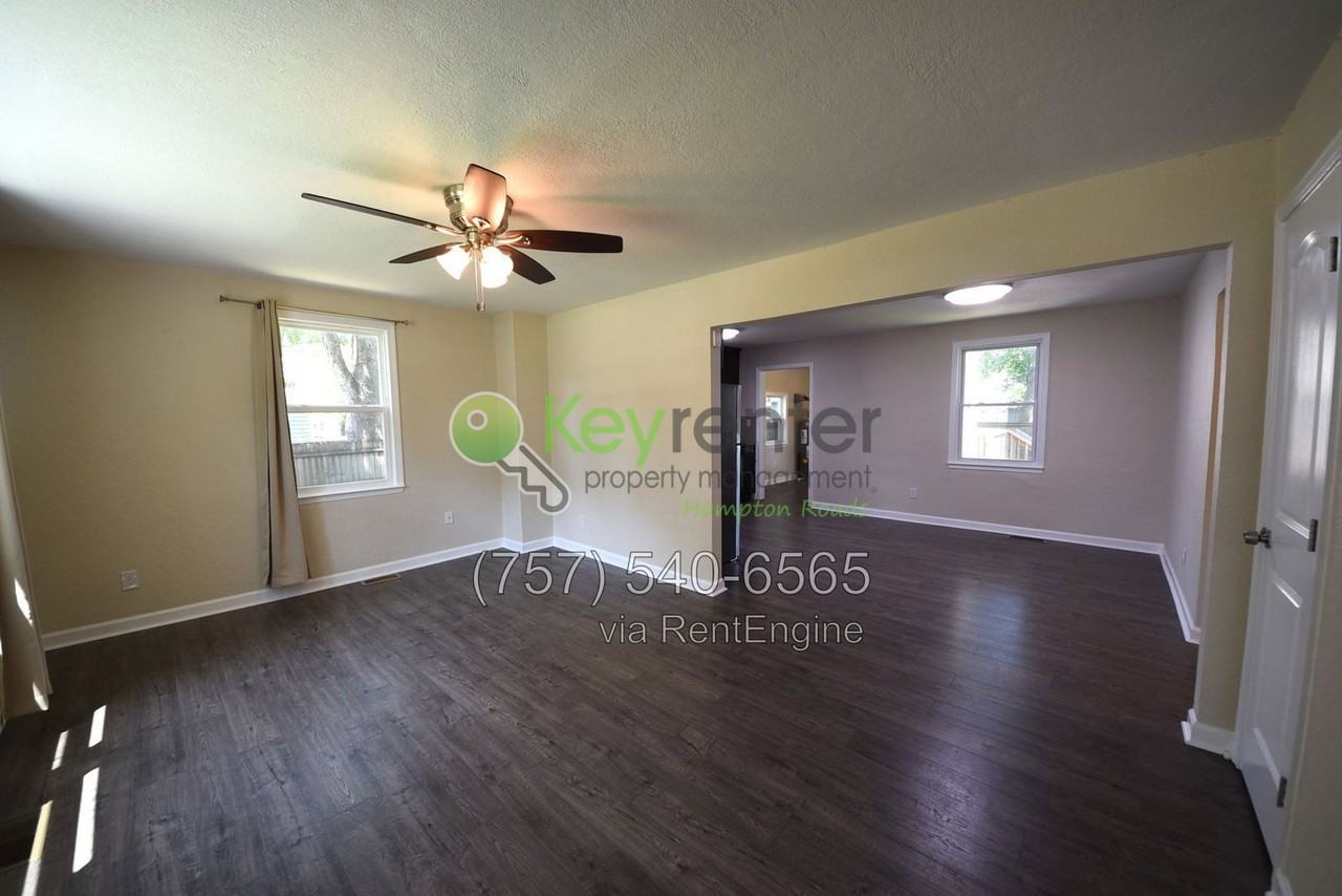 3742 Atterbury St - Photo 4 of 40