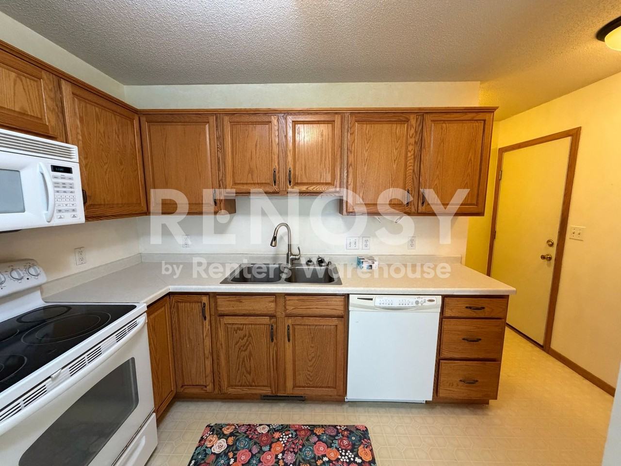 3325 7th St Nw - Photo 3 of 42