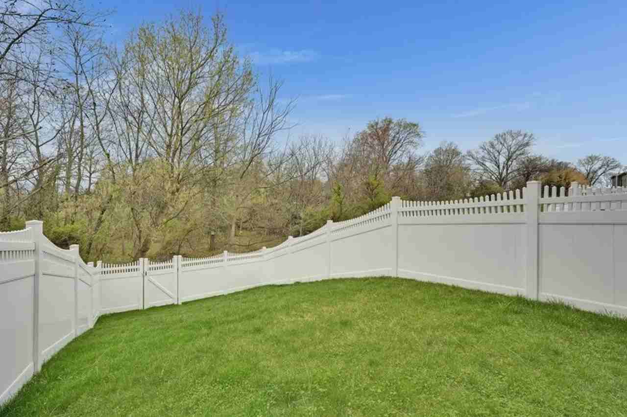 130 Maple Run Dr - Photo 5 of 30