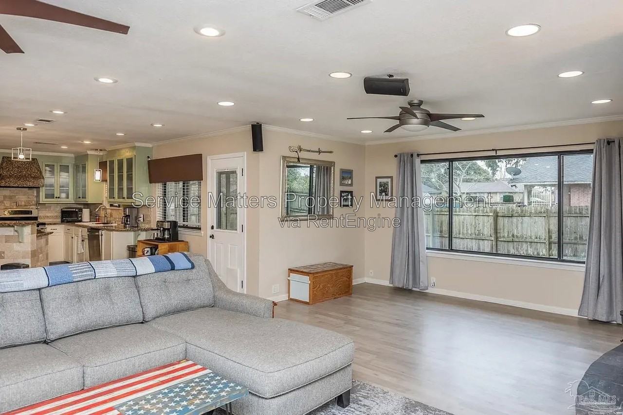 3545 Chastain Way - Photo 4 of 23