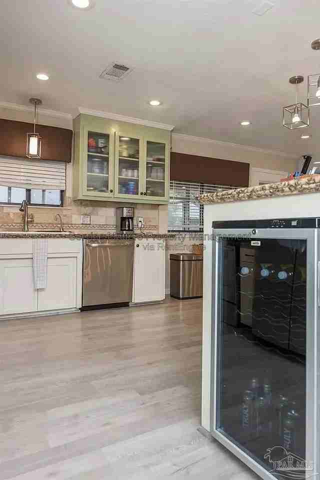 3545 Chastain Way - Photo 6 of 23