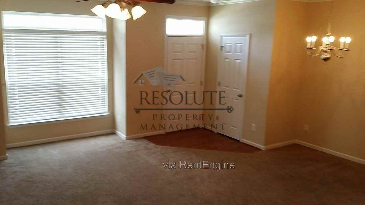 2210 Valley Edge Dr #104 - Photo 3 of 13
