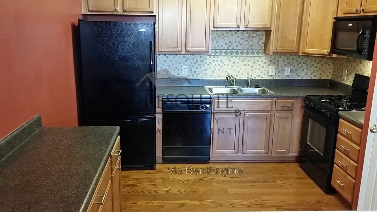 2210 Valley Edge Dr #104 - Photo 5 of 13
