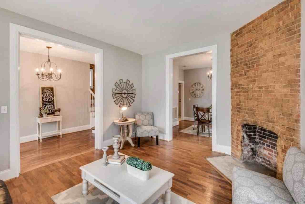 1202 S Willow St - Photo 4 of 20