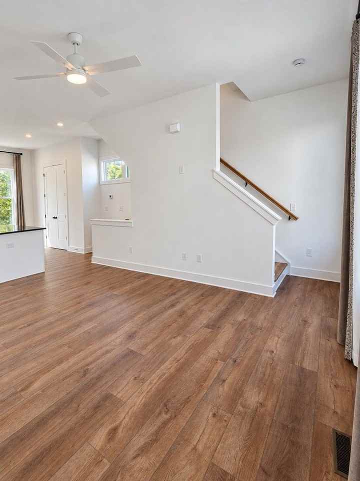 684 Belletrace Cir - Photo 7 of 19