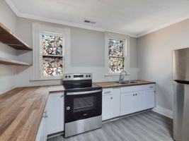 featured image of 2303 Bailey Ave