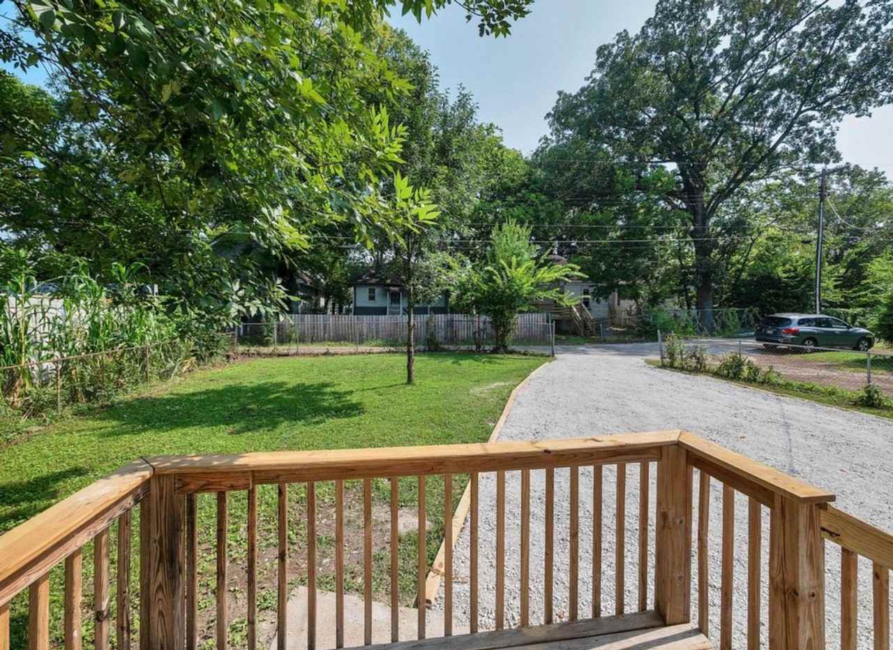 2303 Bailey Ave - Photo 4 of 19