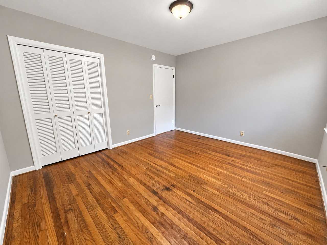 1304 Brockton Dr #B - Photo 7 of 12
