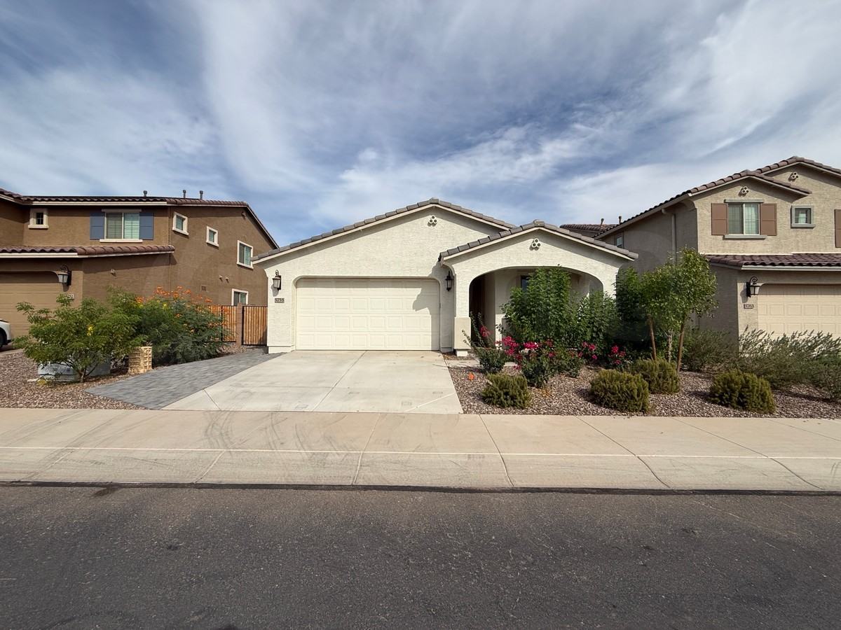 5755 S Marron - Photo 2 of 31