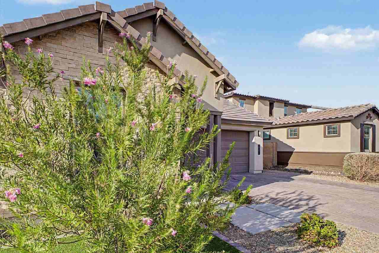 6954 W Maya Way - Photo 6 of 39