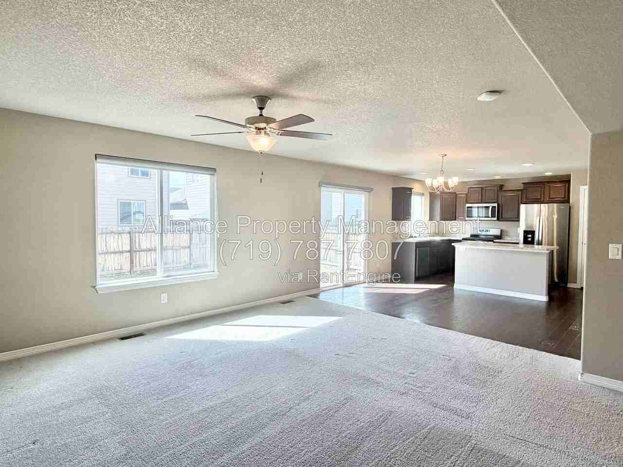 10929 Aliso Dr - Photo 3 of 27