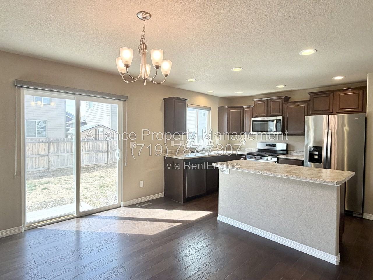 10929 Aliso Dr - Photo 5 of 27
