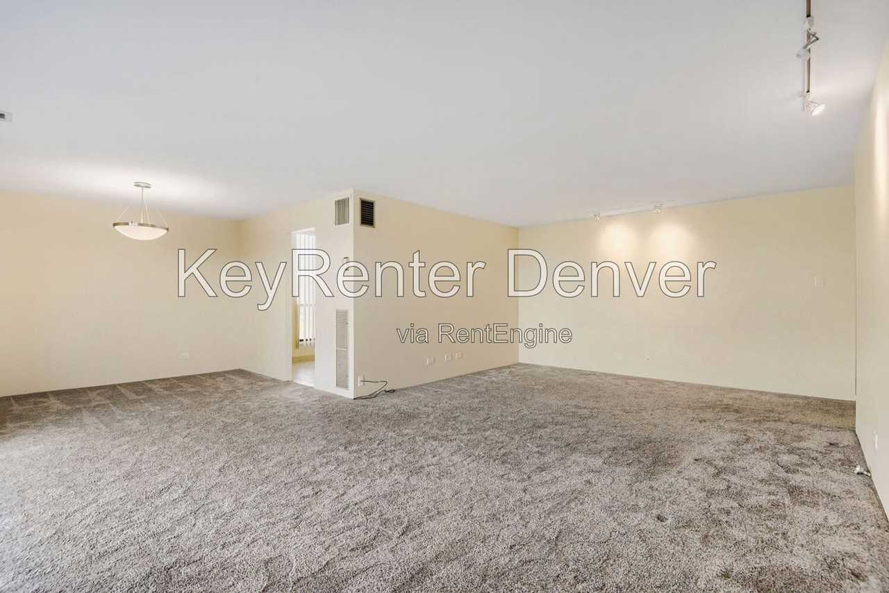 480 South Marion Street Parkway #1403 - Photo 3 of 22