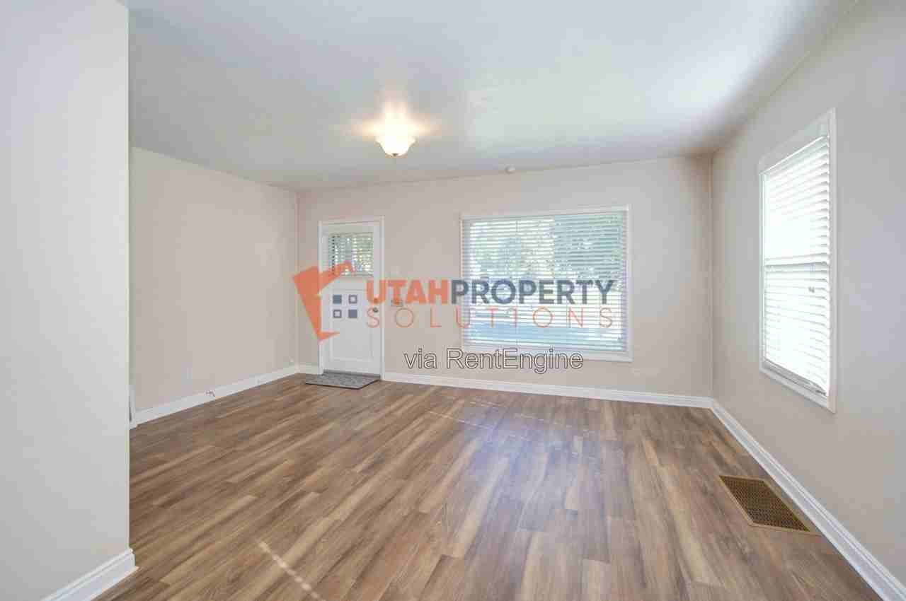 1684 E Garfield Ave - Photo 6 of 27