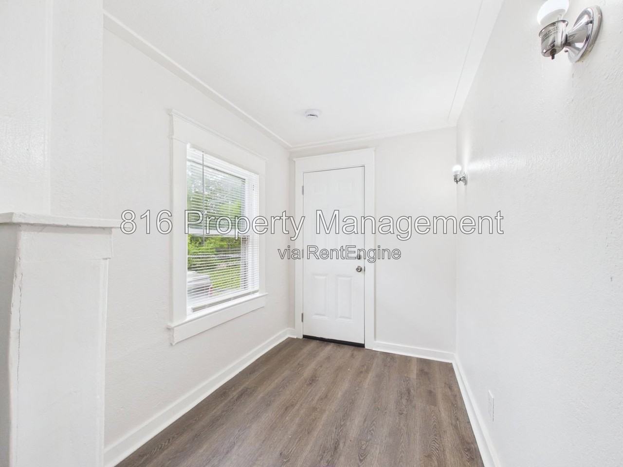 6921 Prospect Ave #B - Photo 4 of 17