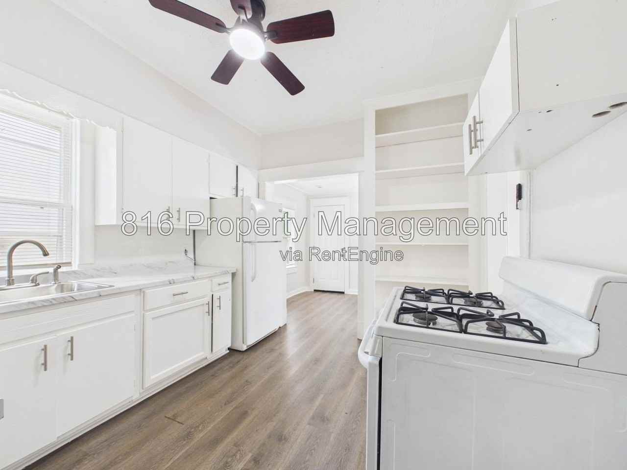 6921 Prospect Ave #B - Photo 7 of 17