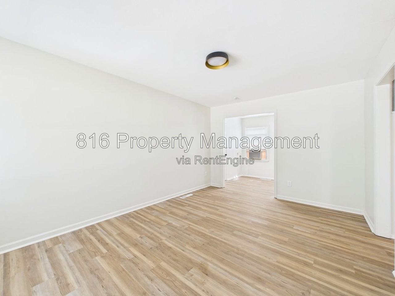 5201 Alma Ave - Photo 3 of 24