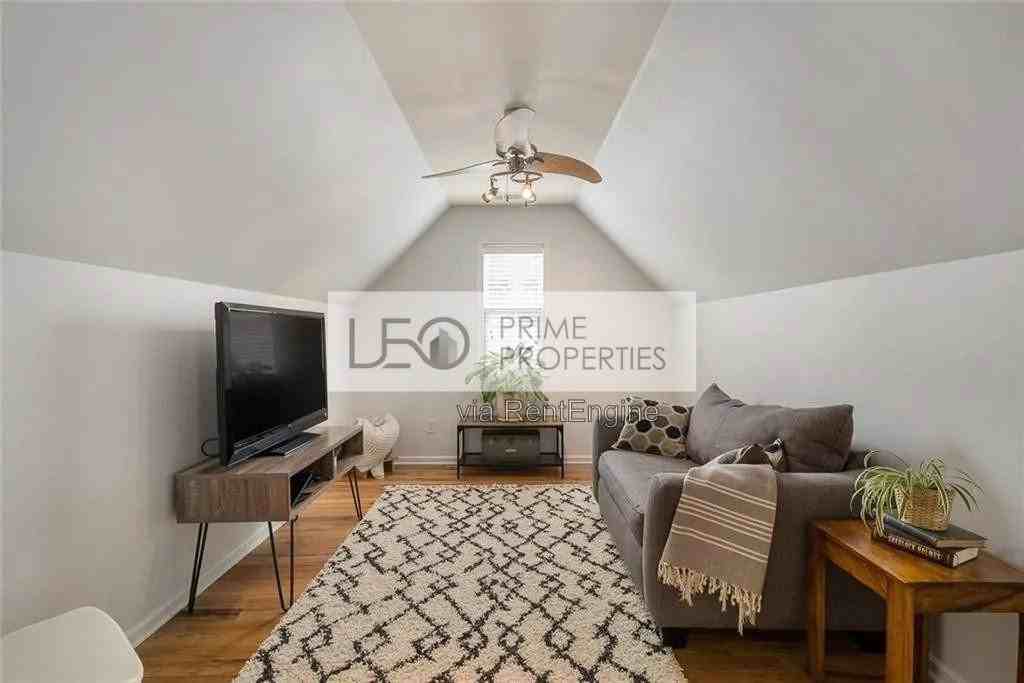 162 Lowry St Ne - Photo 6 of 20